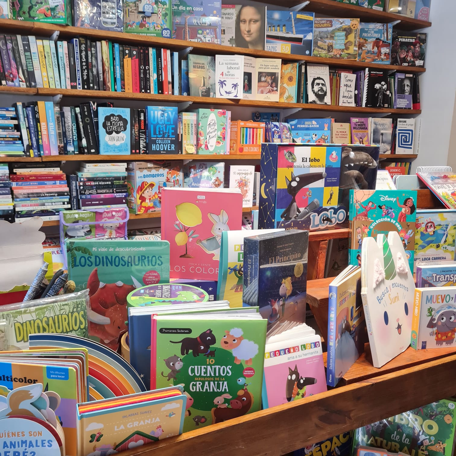 Sección de libros infantiles en Libros Mario Gualeguaychú